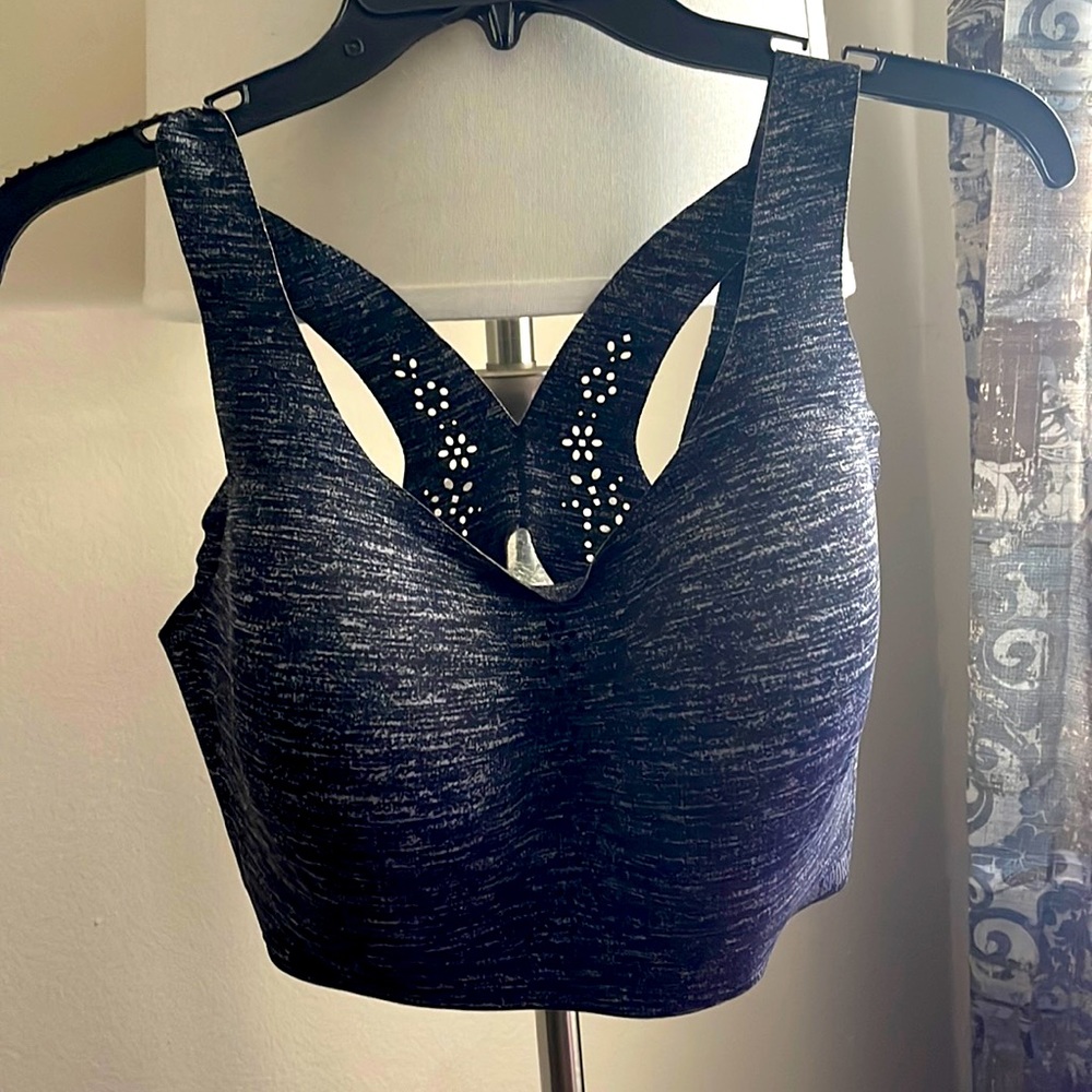 VS sports bra